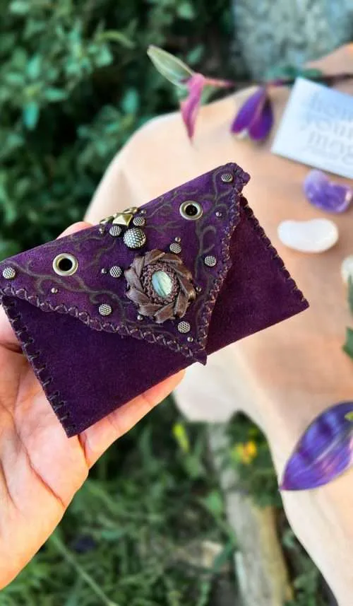 DEEP PLUM Card Holder