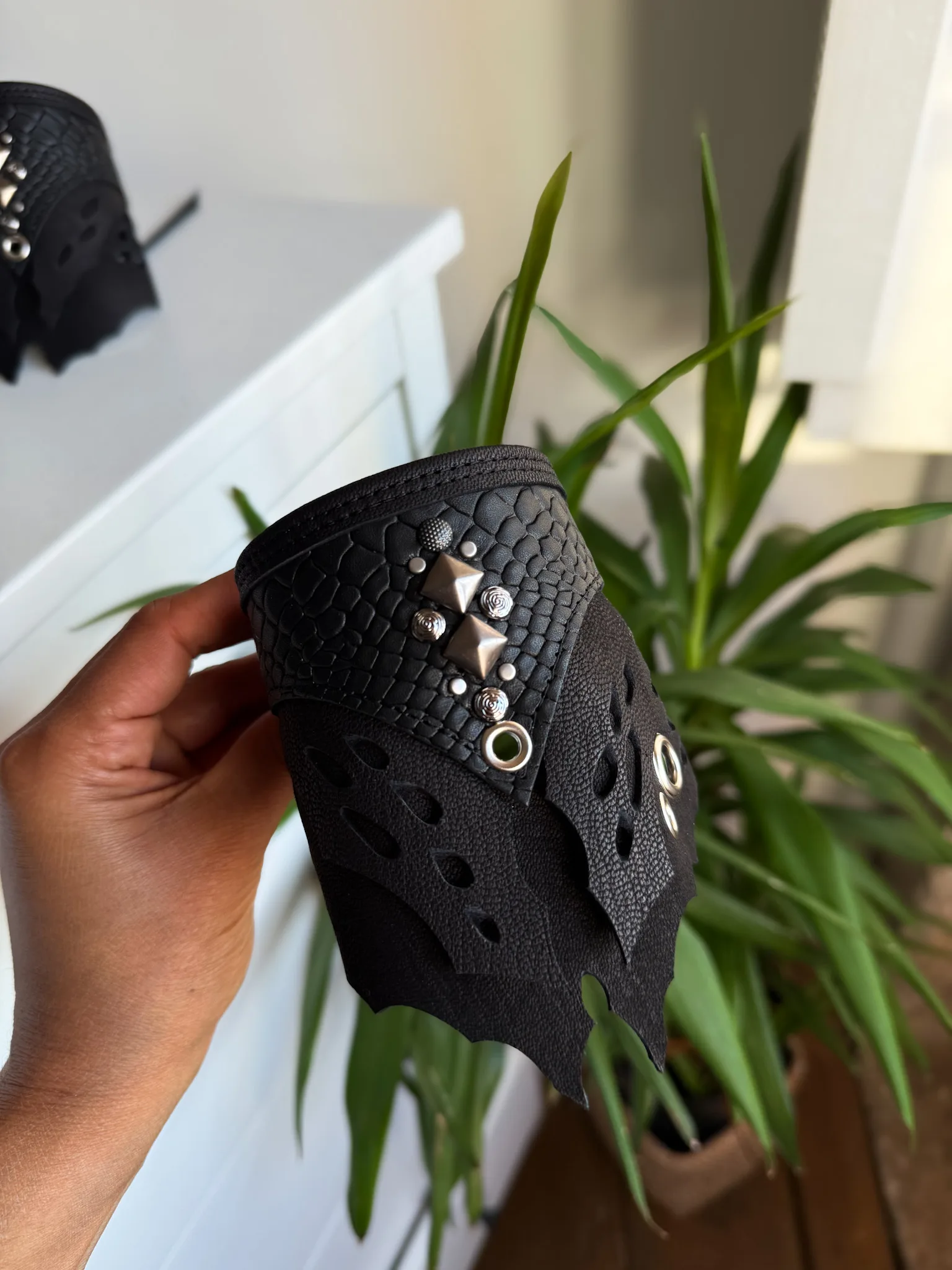 OBSIDIAN Boots Cuff - Image 3
